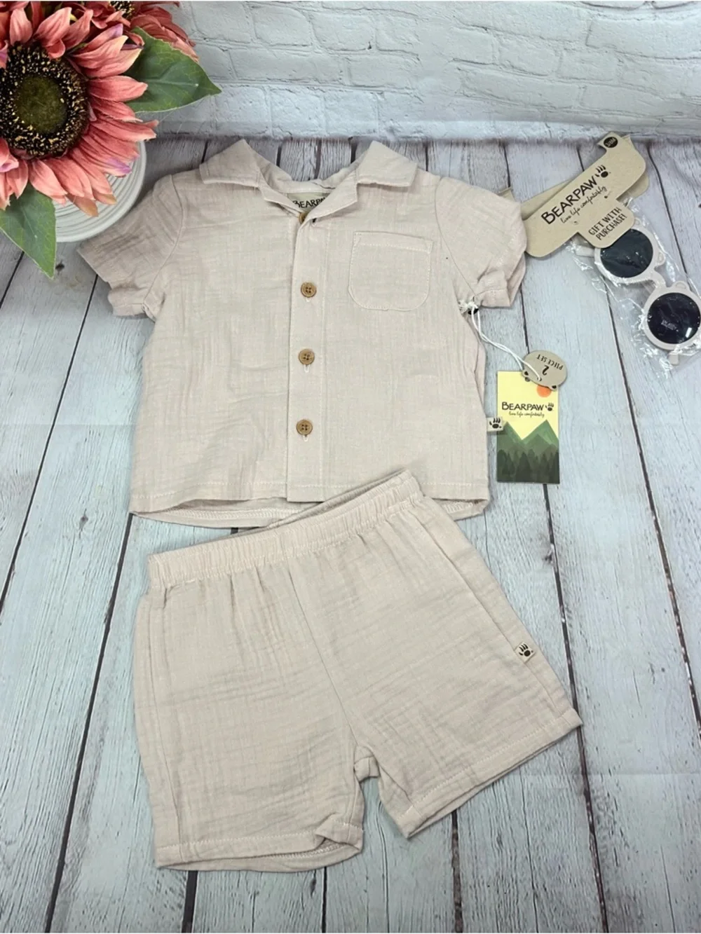 NWT BearPaw Beige 3pc short Set infant 3-6M neutral summer beach travel